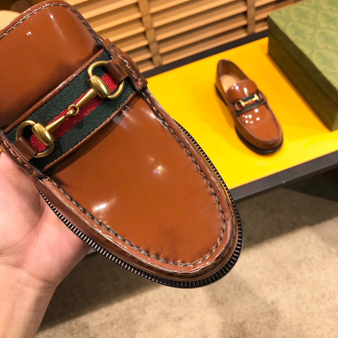 z2827005931050 357d5ae444a7cb6977bd4b4130e49e17 - Giày nam Gucci siêu cấp GNSC1863 z2827005931050 357d5ae444a7cb6977bd4b4130e49e17 - Giày nam Gucci siêu cấp GNSC1863