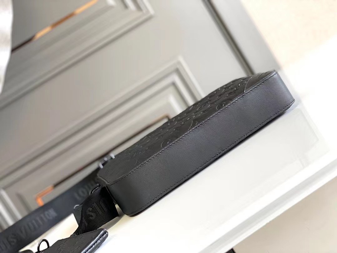 z2832587611829 28015d30e1172e915425427d085bdb3a - Túi xách nam Louis Vuitton siêu cấp TXSC1867 z2832587611829 28015d30e1172e915425427d085bdb3a - Túi xách nam Louis Vuitton siêu cấp TXSC1867