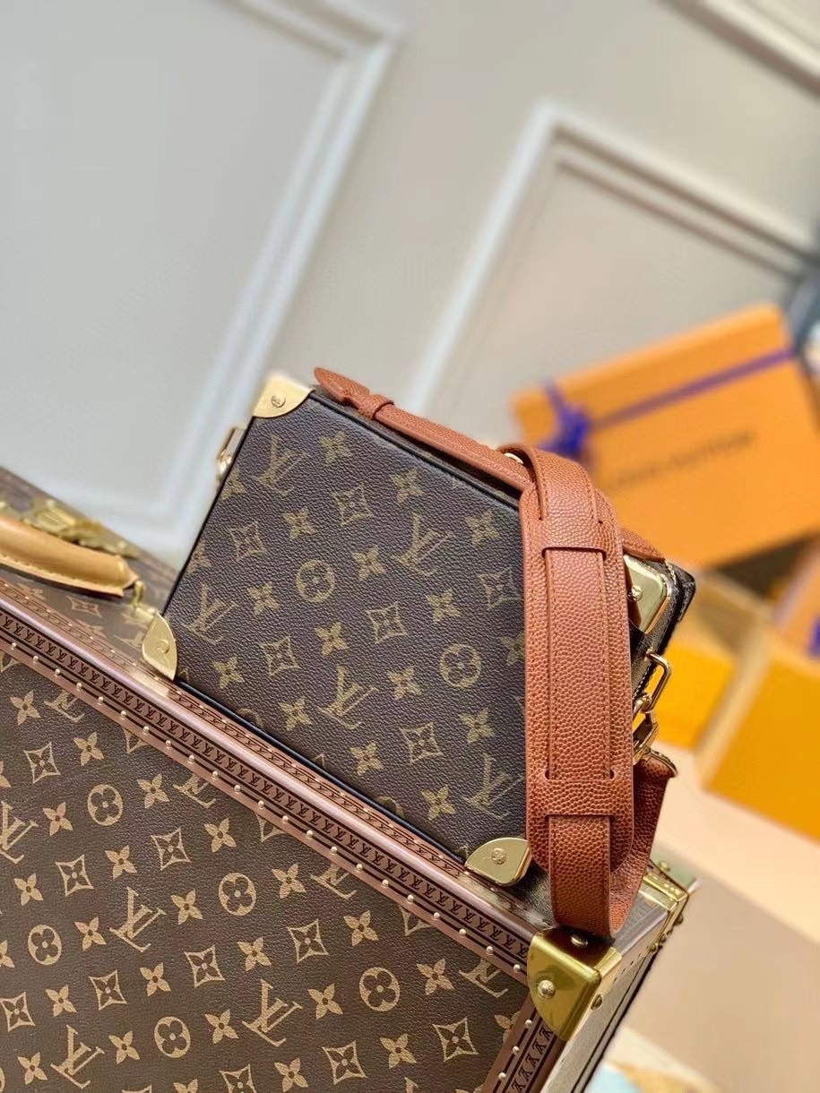 z2835091830378 3329a926d09a0ff32fb38d5fbda2d409 - T&uacute;i x&aacute;ch nam Louis Vuitton si&ecirc;u cấp TXSC1873