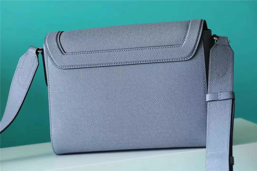 z2839244208409 7e5d99e3881d9339ea0600b39055ba39 - Túi xách nam Louis Vuitton siêu cấp TXSC1858B z2839244208409 7e5d99e3881d9339ea0600b39055ba39 - Túi xách nam Louis Vuitton siêu cấp TXSC1858B