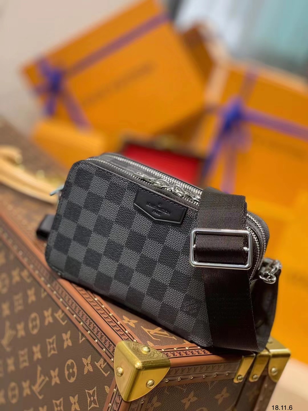z2850142124916 76e8aeb8ab1322fbac9a2185ecd84b6a - Túi xách nam Louis Vuitton siêu cấp TXSC1881 z2850142124916 76e8aeb8ab1322fbac9a2185ecd84b6a - Túi xách nam Louis Vuitton siêu cấp TXSC1881