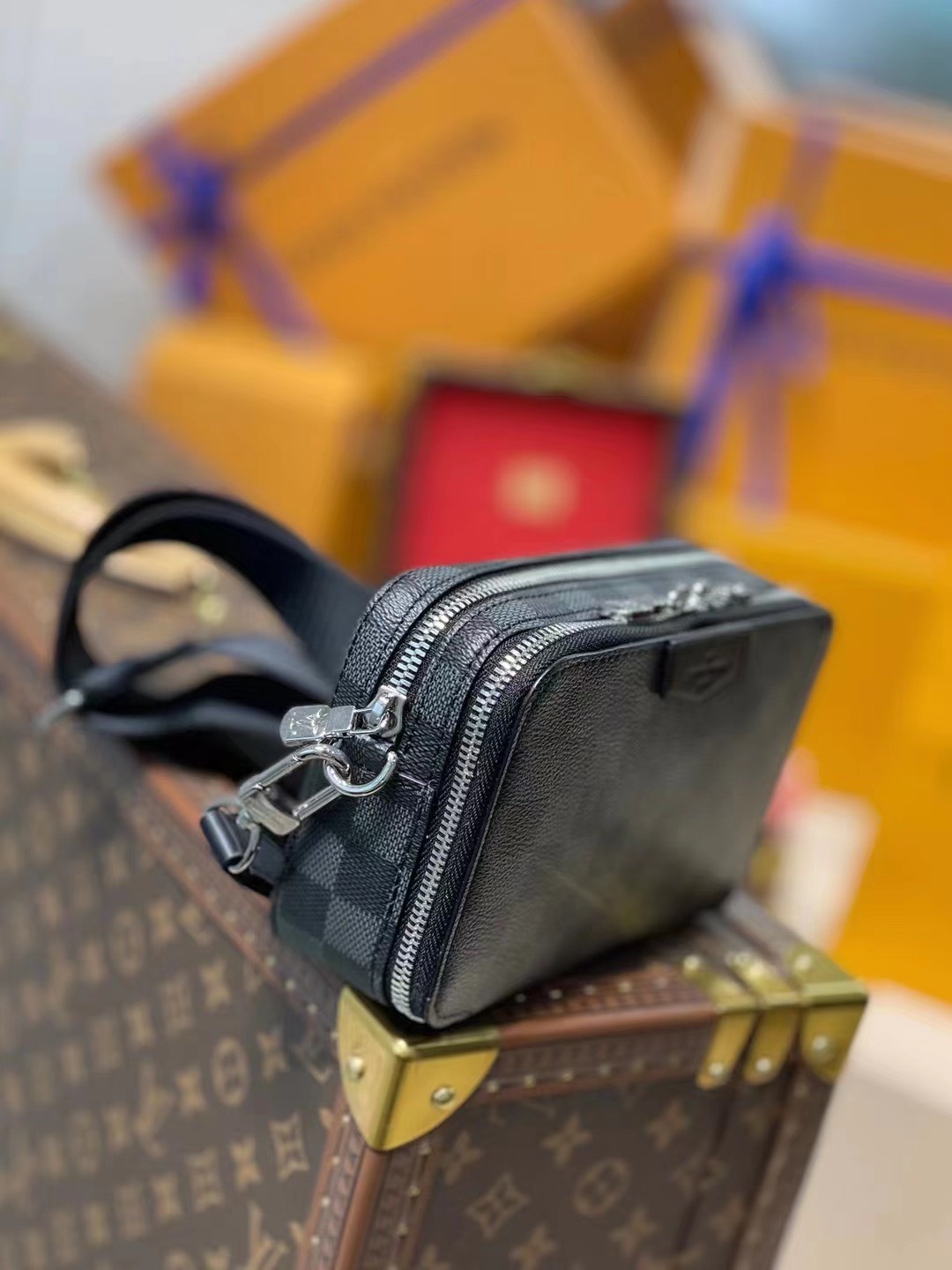 z2850142131913 cd52ac76ca6554315ca8e7a8fe09583f - Túi xách nam Louis Vuitton siêu cấp TXSC1881 z2850142131913 cd52ac76ca6554315ca8e7a8fe09583f - Túi xách nam Louis Vuitton siêu cấp TXSC1881
