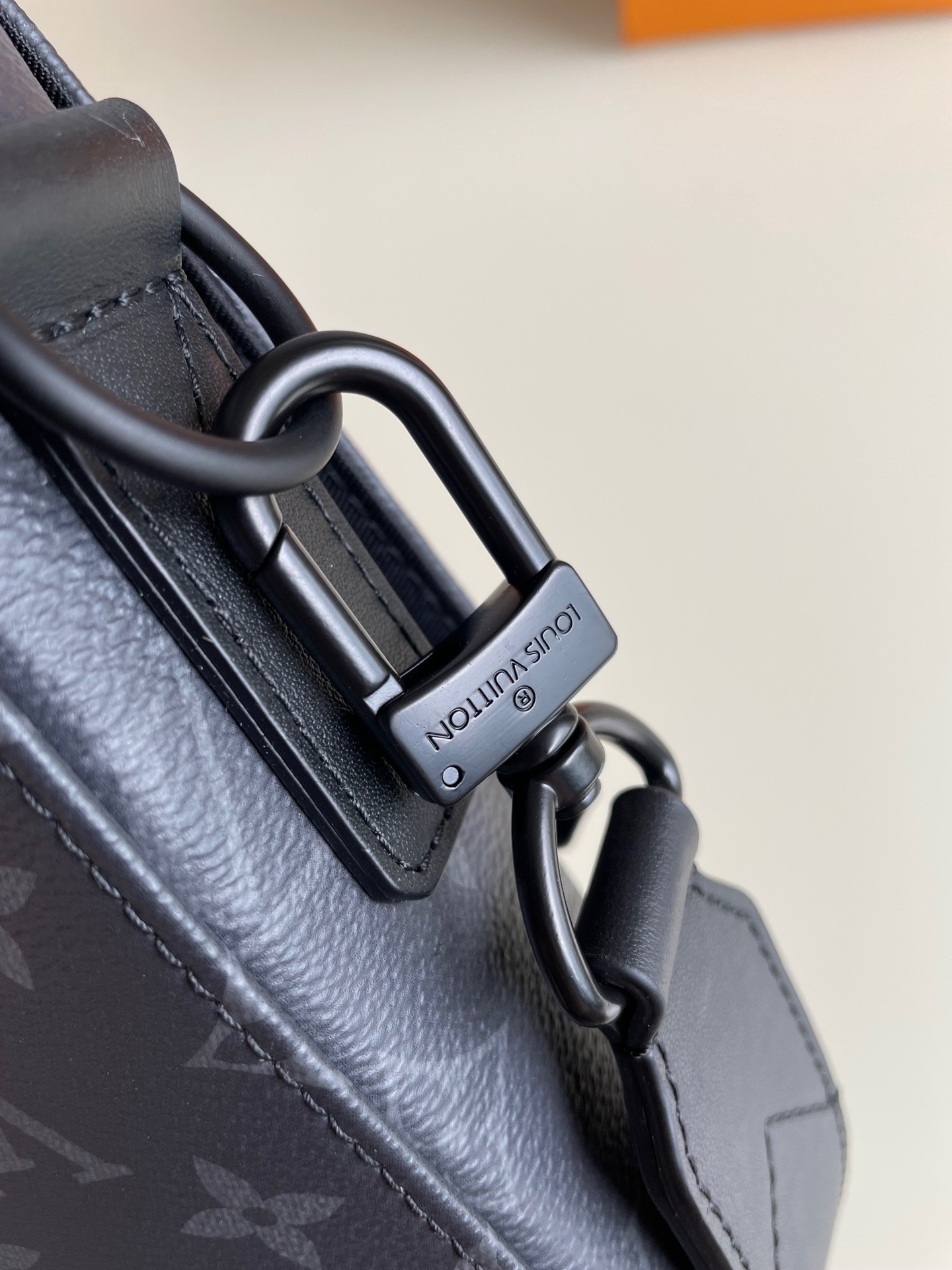 z2862235194918 0b51576381ce42ab4c63da3de04a3235 1 - Túi xách nam Louis Vuitton siêu cấp TXSC1883 z2862235194918 0b51576381ce42ab4c63da3de04a3235 1 - Túi xách nam Louis Vuitton siêu cấp TXSC1883