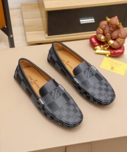 Giày Nam Louis Vuitton Siêu Cấp GNLV1895 z2869858266285 131b988b35e59181ff77757312c5147c 247x296 - Giày Nam Louis Vuitton Siêu Cấp GNLV1895