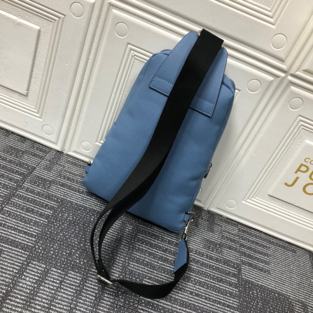 z2954909446131 10d4df087011b3920876d8ca472a4bd0 - Túi xách nam Louis Vuitton siêu cấp TXSC1875C z2954909446131 10d4df087011b3920876d8ca472a4bd0 - Túi xách nam Louis Vuitton siêu cấp TXSC1875C