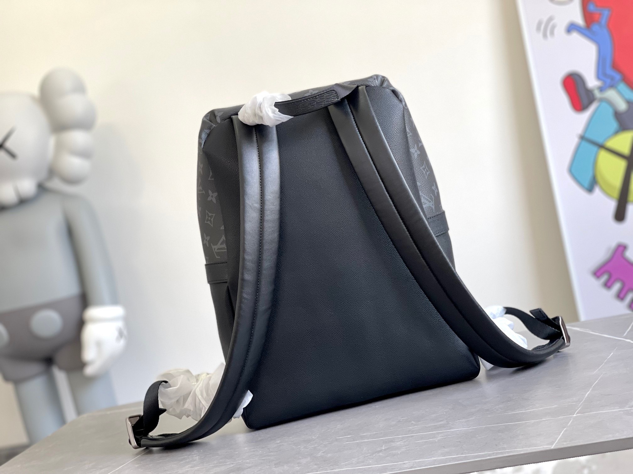 z2962598997469 c68c06afd0658c0db50e7bd13833d056 - Túi xách nam Louis Vuitton Siêu Cấp TXNLV1972 z2962598997469 c68c06afd0658c0db50e7bd13833d056 - Túi xách nam Louis Vuitton Siêu Cấp TXNLV1972
