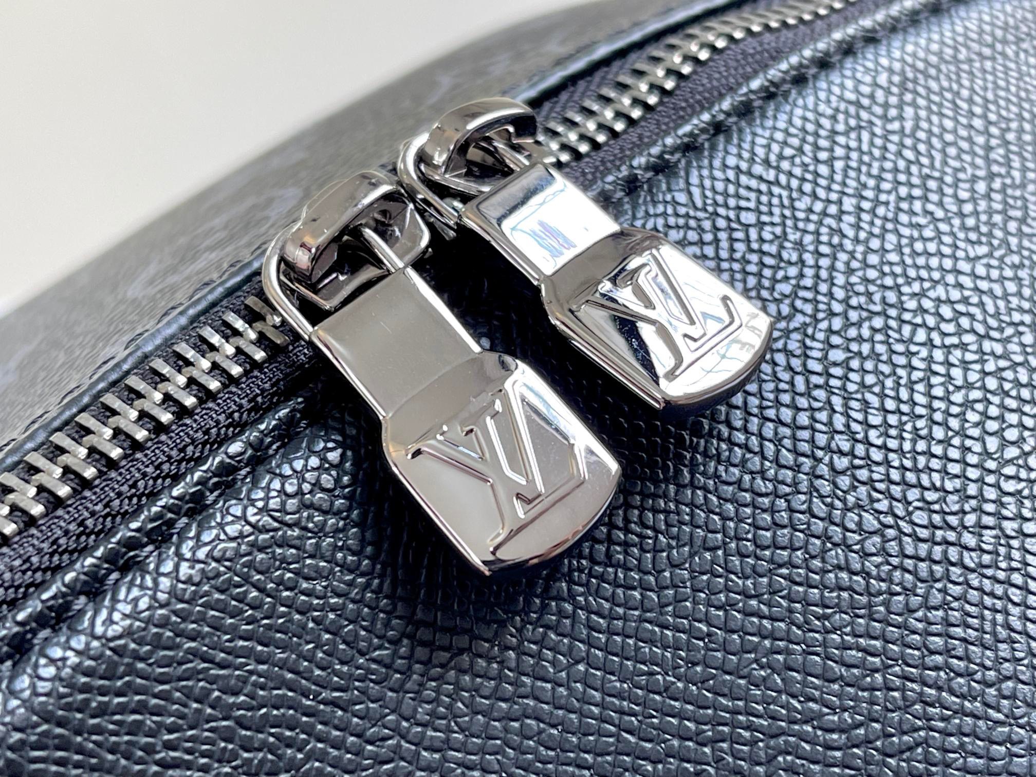 z2962599006462 c65f6f49efd14276e3ae3fd769d3ce56 - Túi xách nam Louis Vuitton Siêu Cấp TXNLV1972 z2962599006462 c65f6f49efd14276e3ae3fd769d3ce56 - Túi xách nam Louis Vuitton Siêu Cấp TXNLV1972