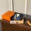 z2963144844349 ac5808bba9a076c6949f670cca6295d5 100x100 - Ví nam Louis Vuitton siêu cấp VNSC1982