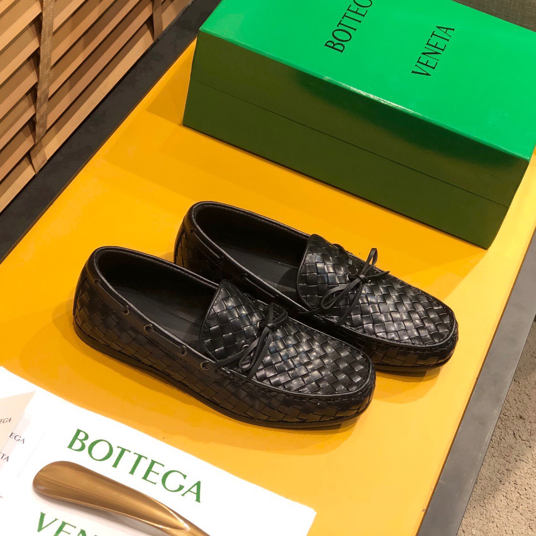 z2980307510117 f9be04a2ff0902914cc34ea13f5068a1 - Gi&agrave;y nam Bottega Veneta si&ecirc;u cấp MSSC1998
