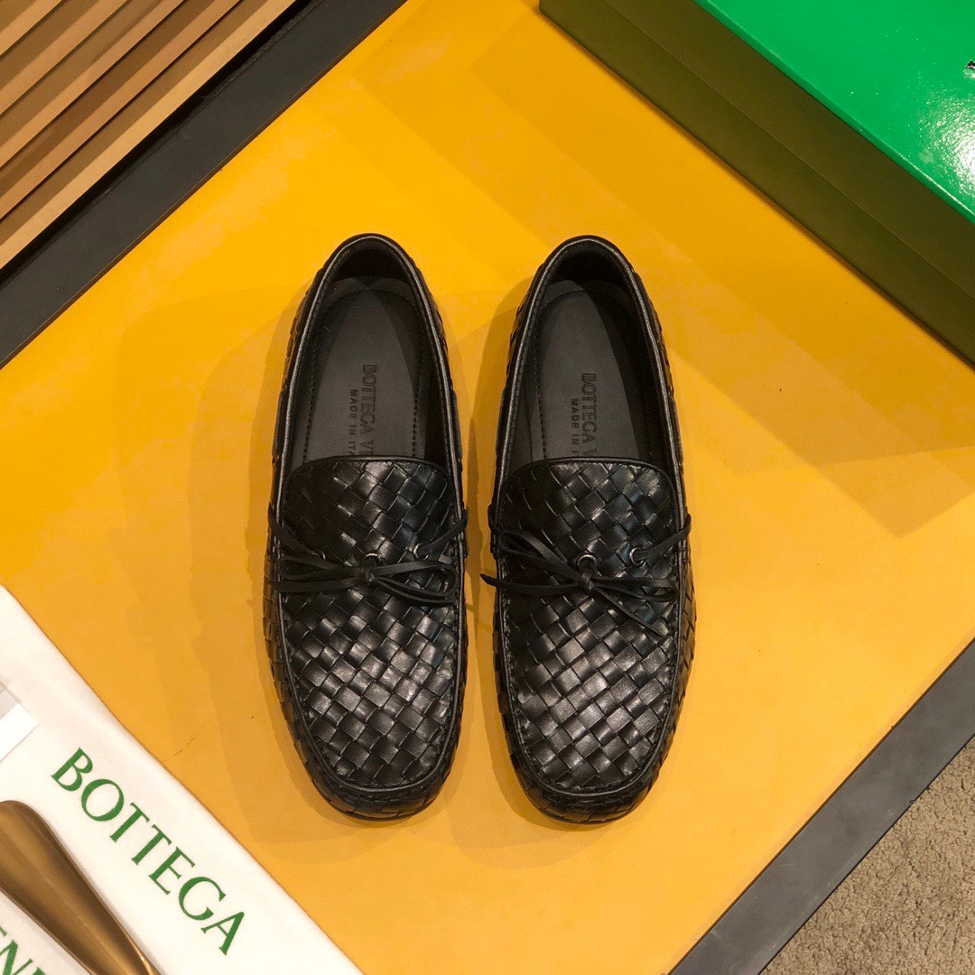 z2980307515359 4f0859089d7a30ad1bd65d401b568ead - Gi&agrave;y nam Bottega Veneta si&ecirc;u cấp MSSC1998