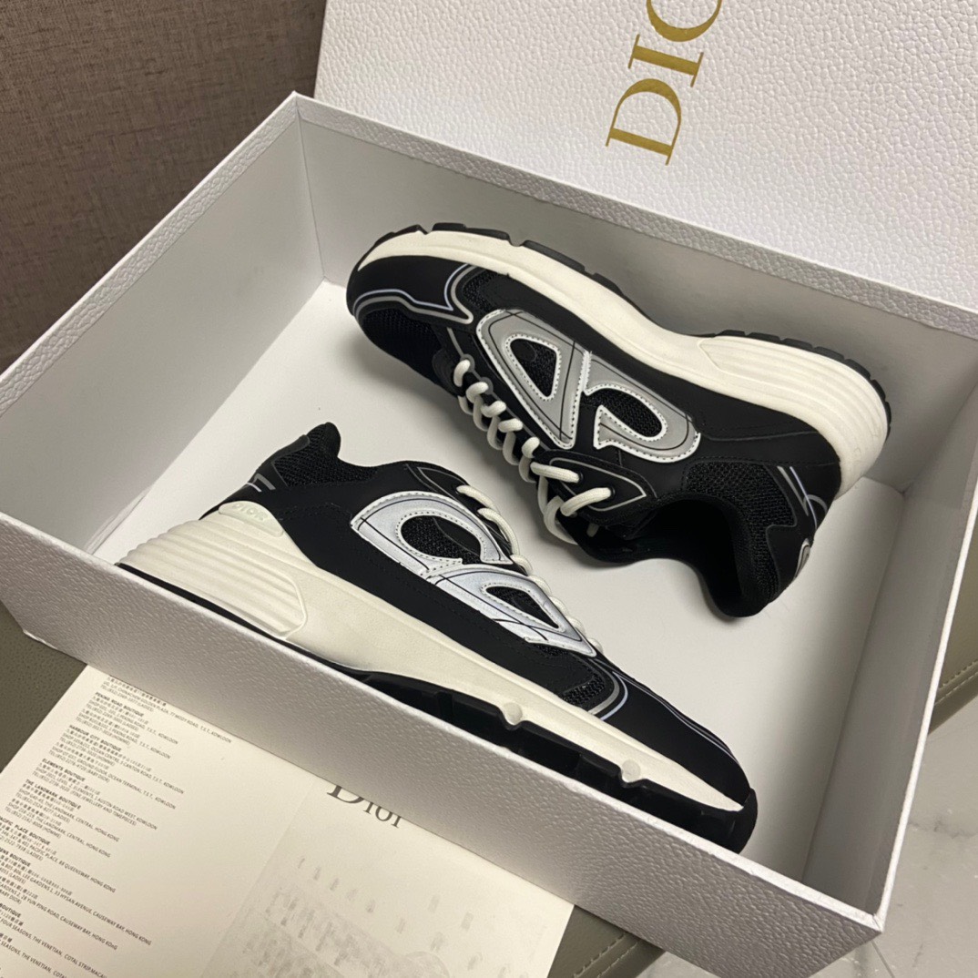 z2981727665740 5d6dd9437678a02d77945629dd4a4fe9 - Gi&agrave;y nam Dior si&ecirc;u cấp GNSC2002