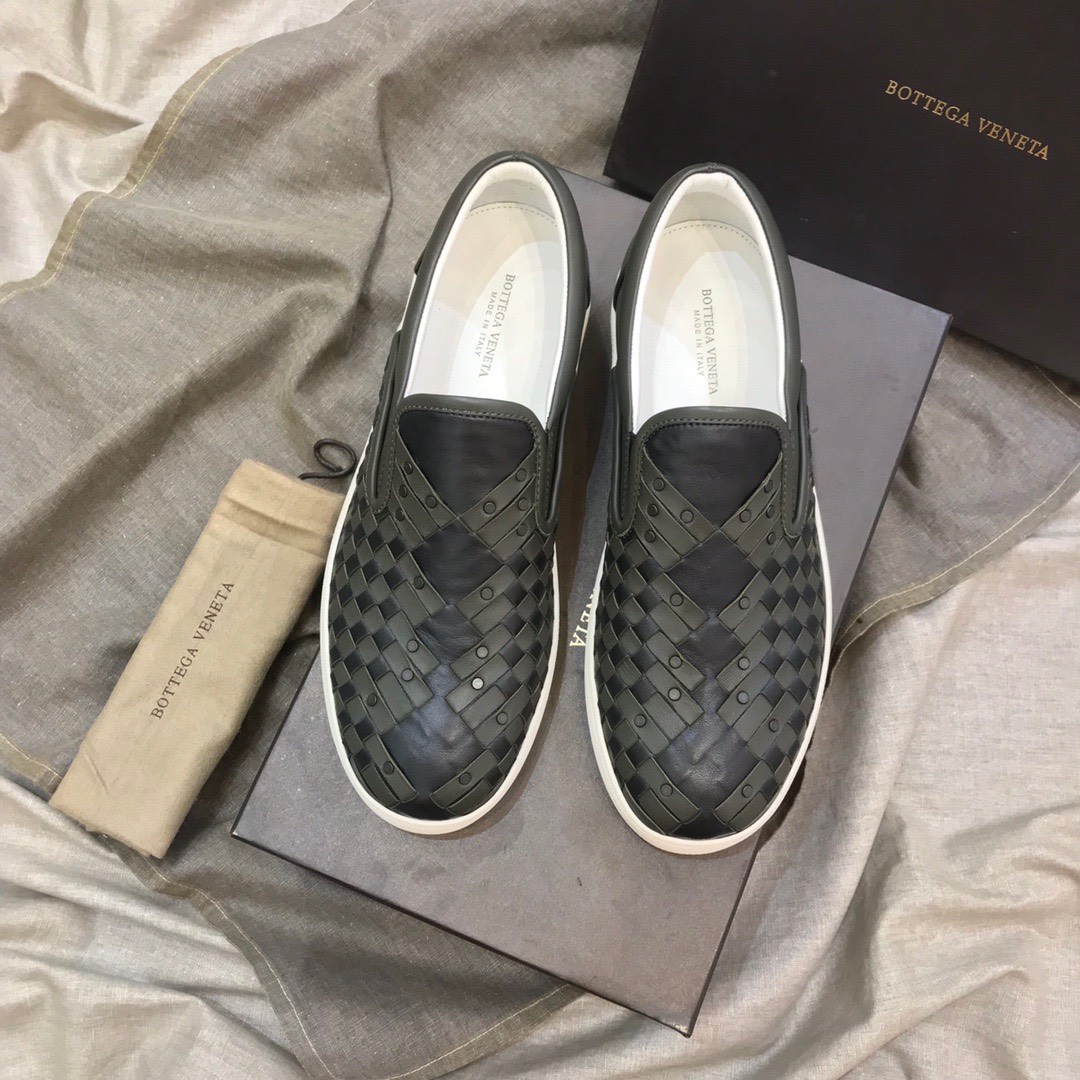 z3026545952550 ba5973c68d8ff1ce027f3aeaa2f2f187 - Gi&agrave;y nam Bottega Veneta si&ecirc;u cấp MSSC2069