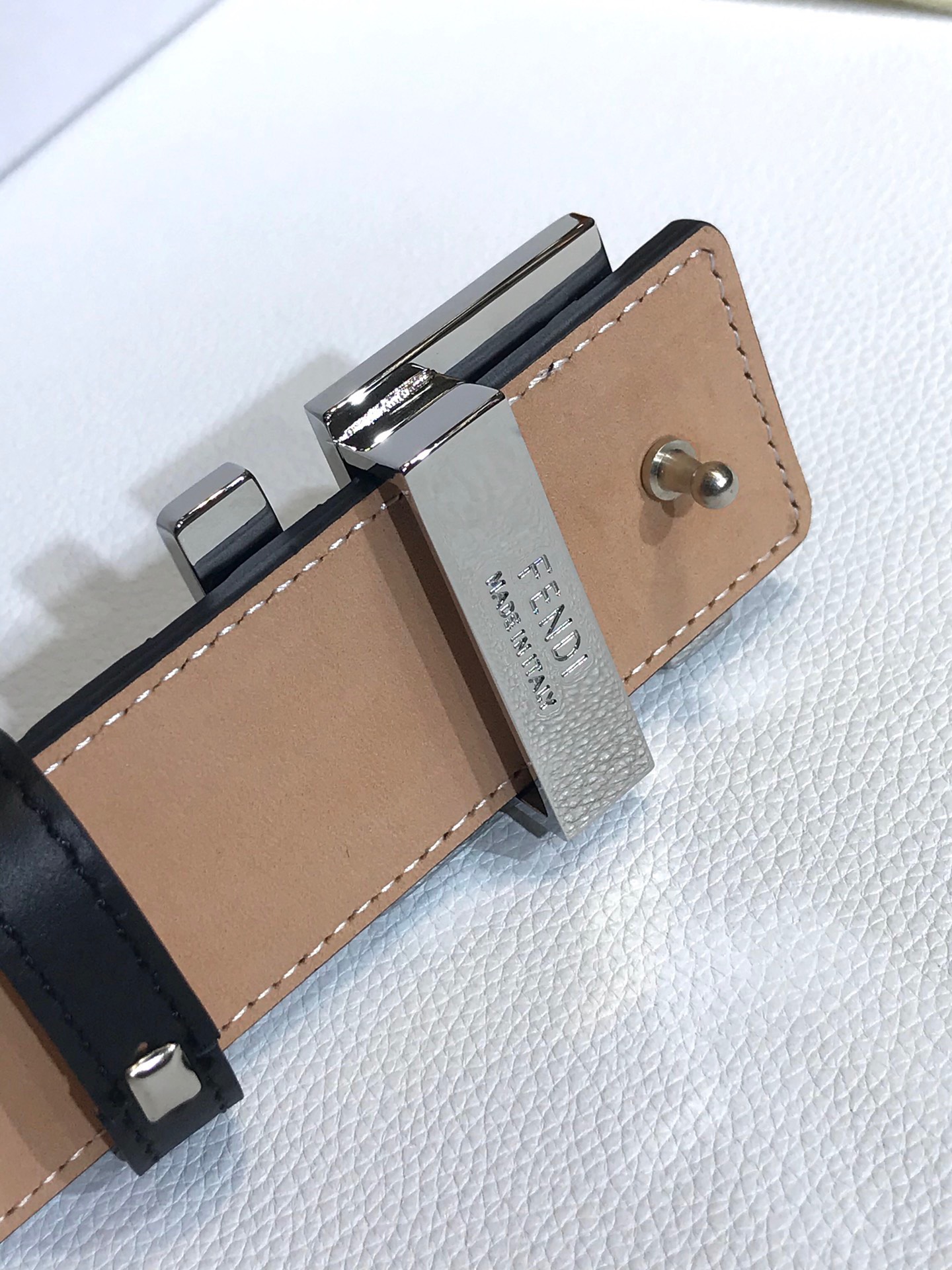 z3032596210004 61857fd418c74367ae419efb2388b8de - Thắt lưng nam FenDi si&ecirc;u cấp TLNSC2084