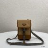 z3085605584928 4df285e46300a6c7e3a3b9d151f264c8 100x100 - Túi xách nam Burberry Siêu Cấp TXNSC2116