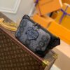z3095506231696 41fba27cddae384909b023a606c29798 100x100 - Túi xách nam Louis Vuitton Siêu Cấp TXNLV2141