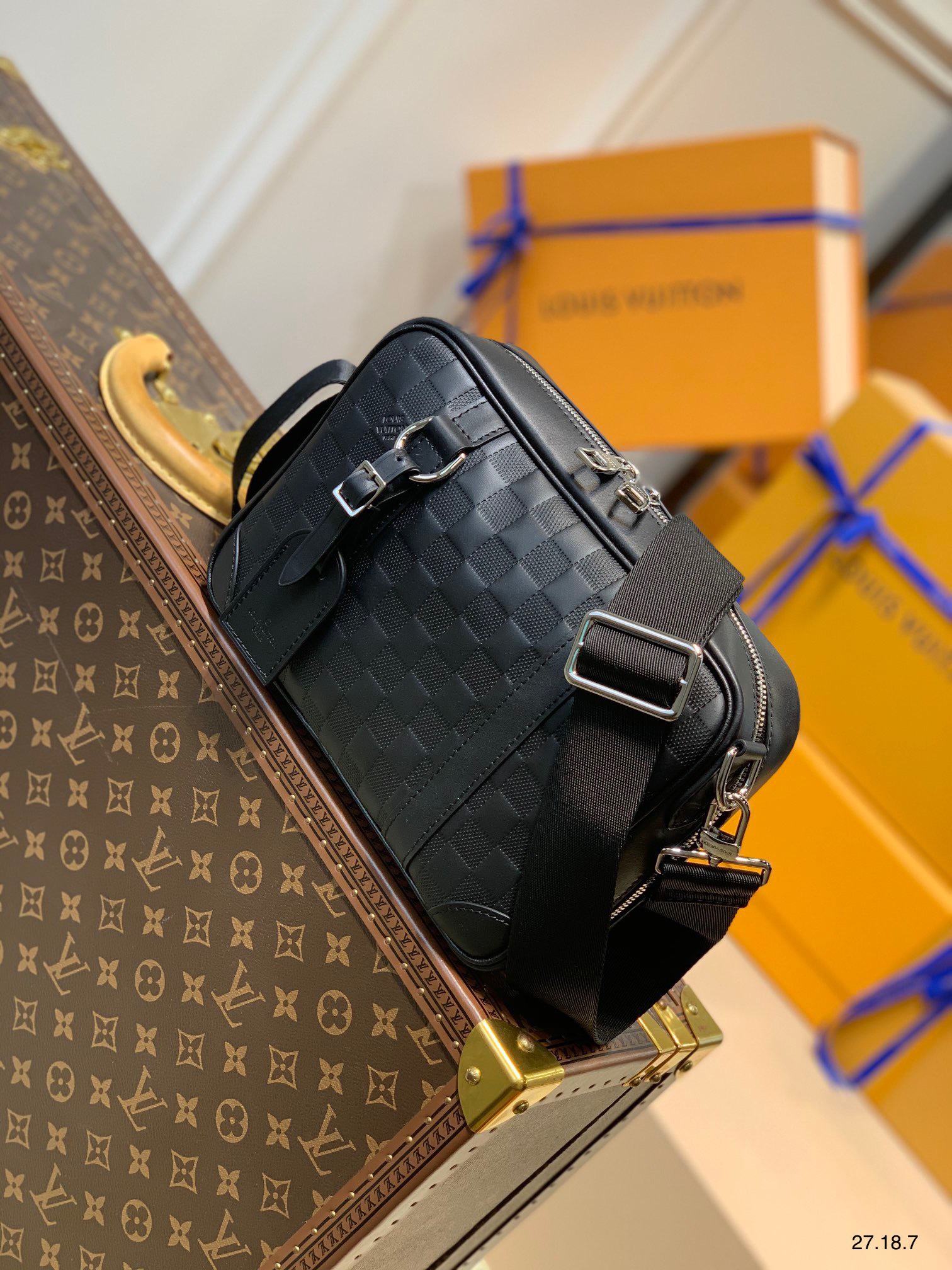 z3165004180150 d29275053ef50f8461df972f2ad73bb6 - Túi xách nam Louis Vuitton Siêu Cấp TXNLV2141 z3165004180150 d29275053ef50f8461df972f2ad73bb6 - Túi xách nam Louis Vuitton Siêu Cấp TXNLV2141