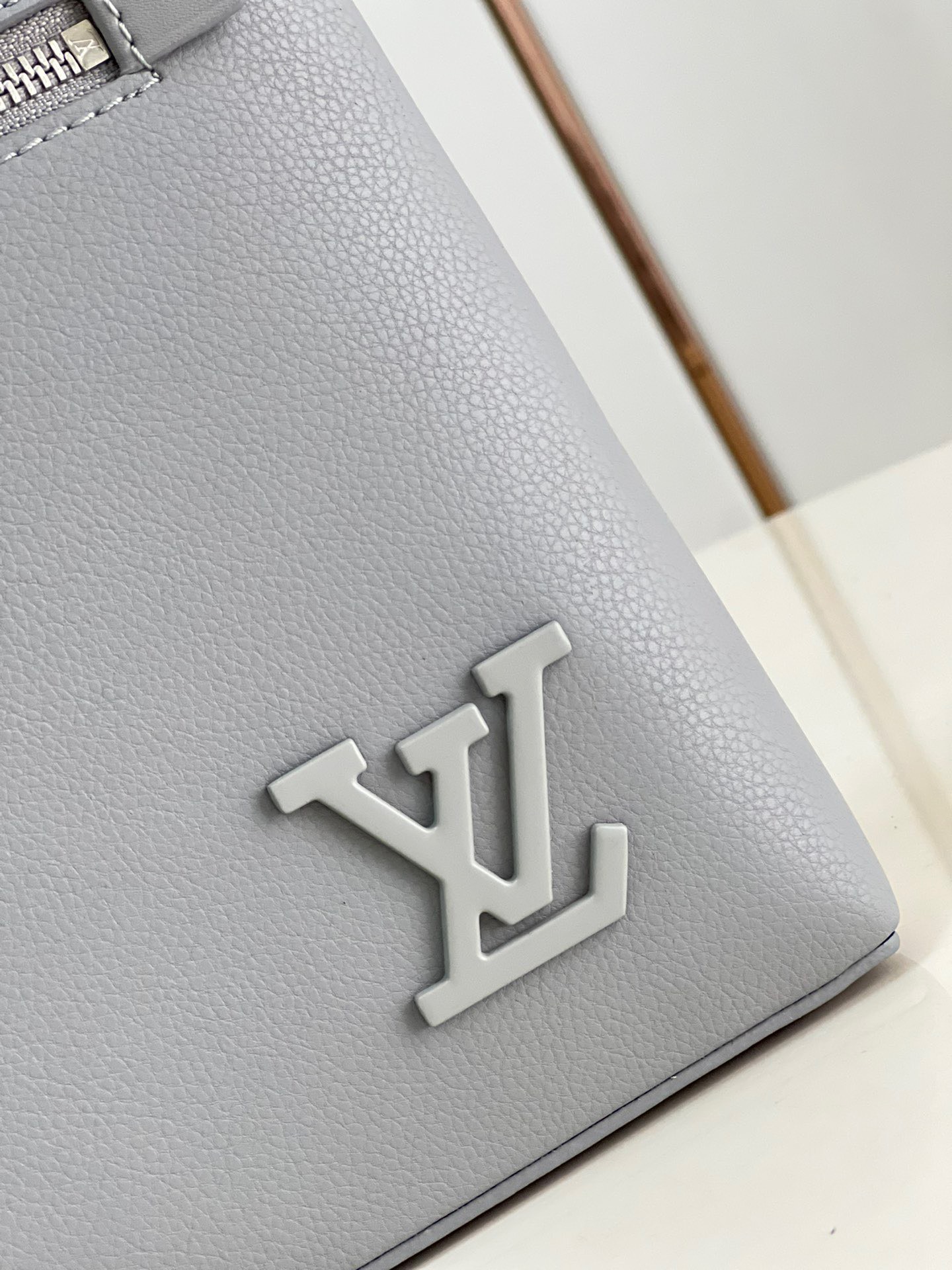 z3173382268200 1457709f970ba7e7ffb6ef00137b533c - V&iacute; nam Louis Vuitton Si&ecirc;u Cấp TXNLV2157