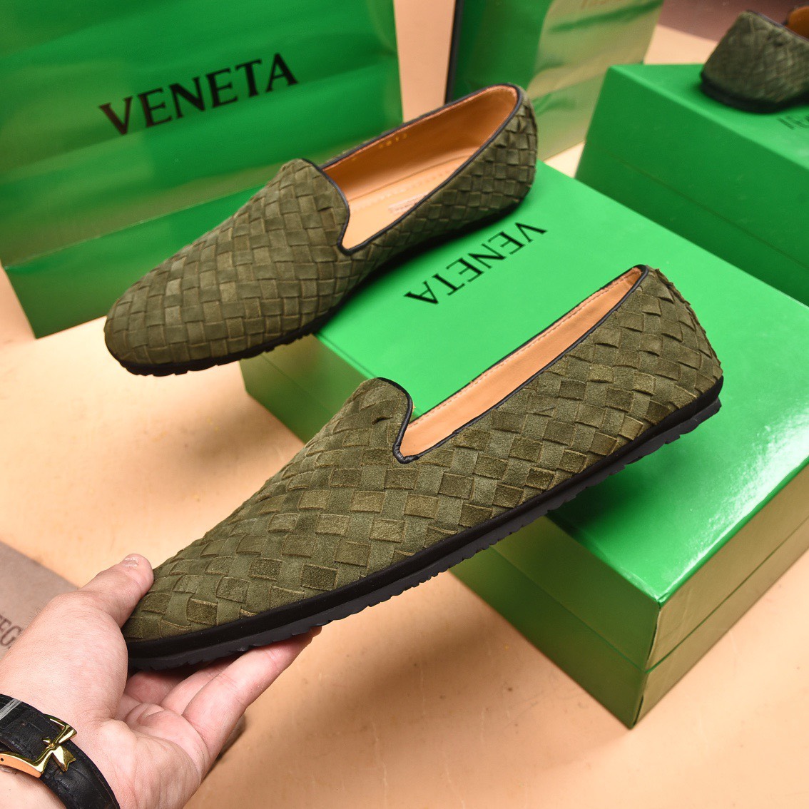 z3204390554646 e1fe81331e22704798b0e2d83170c390 - Gi&agrave;y nam Bottega Veneta si&ecirc;u cấp MSSC2210