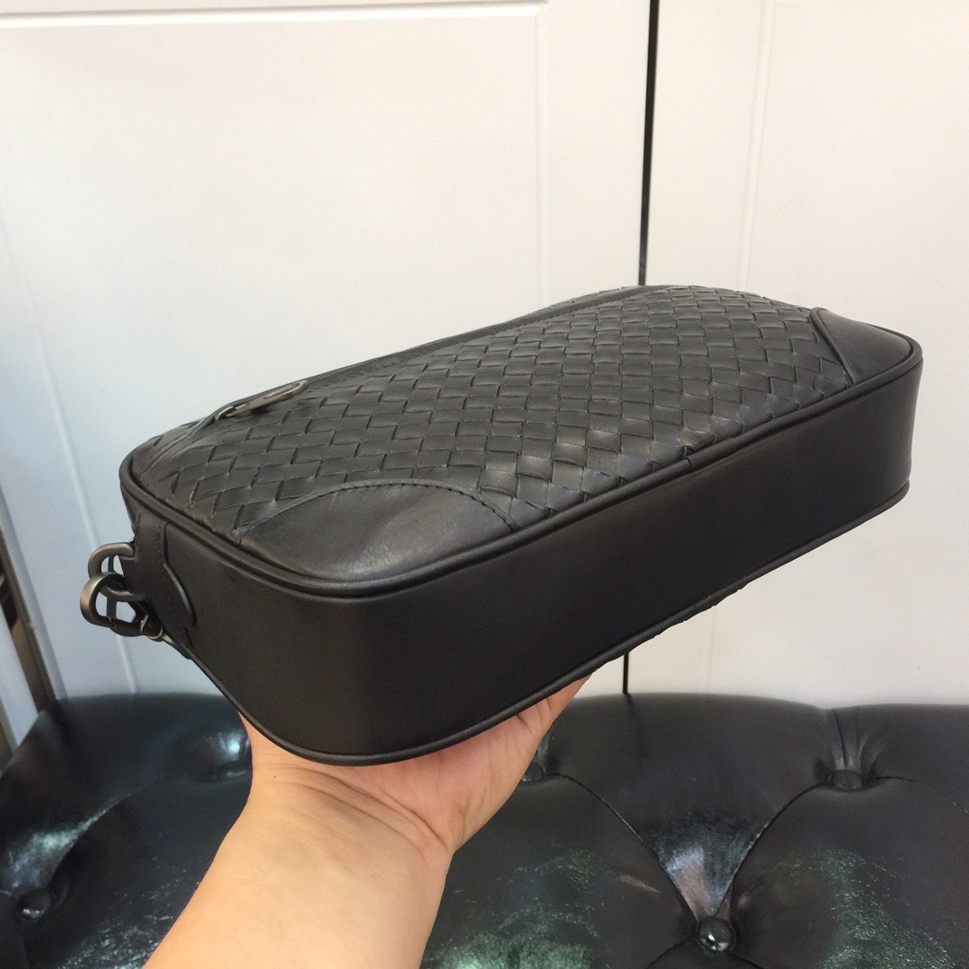 z3213039621256 57fe1f85dfcd470544ea0660dbf128f6 - V&iacute; nam Bottega Veneta Si&ecirc;u Cấp VNSC2219