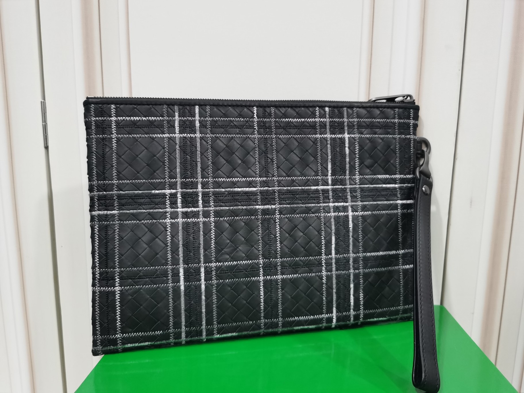 z3213040079468 575b1930321ee85cc1329d1216339984 - Ví nam Bottega Veneta Siêu Cấp VNSC2220 z3213040079468 575b1930321ee85cc1329d1216339984 - Ví nam Bottega Veneta Siêu Cấp VNSC2220