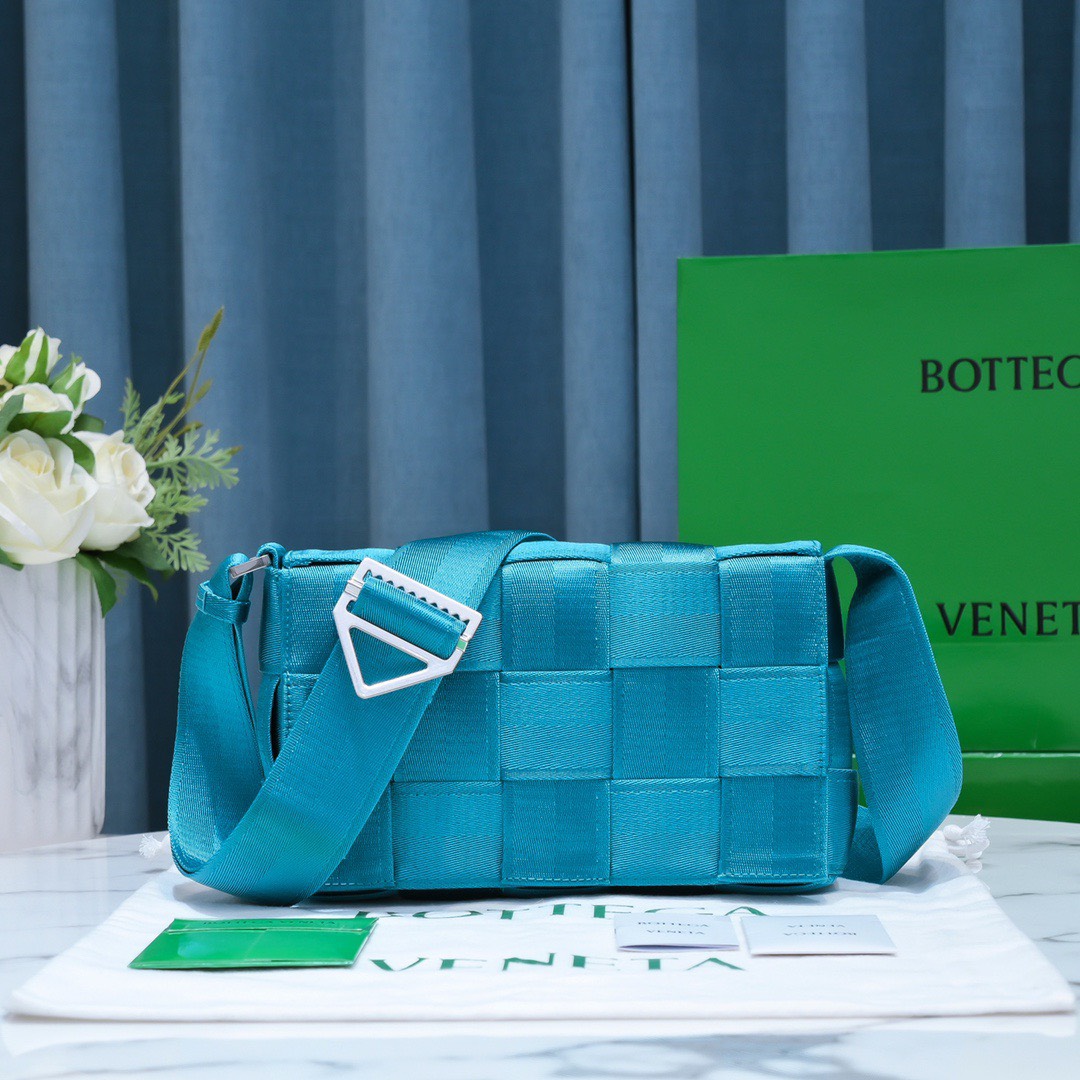 z3213054644984 3d47d97df6bc736becab3fb2eea90e2c - T&uacute;i x&aacute;ch nam Bottega Veneta Si&ecirc;u Cấp TXNSC2217