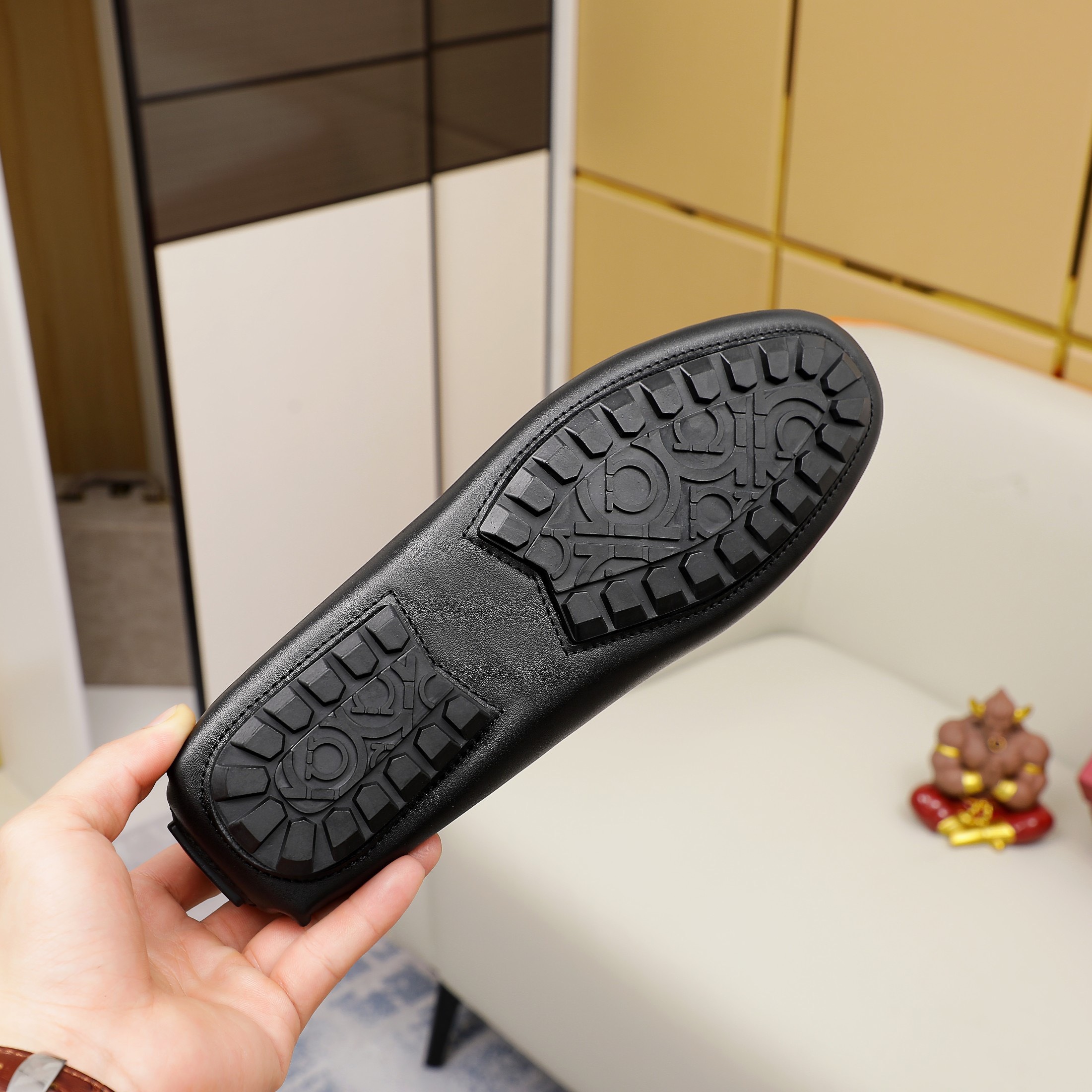 z3230905491476 44aa62dfbce55d12fb961bf8287919a9 1 - Gi&agrave;y nam Salvatore Ferragamo si&ecirc;u cấp GNSC2253