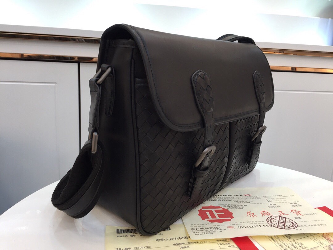 z3241610415728 d655aa5a05d5ee19060d5705683f284f - T&uacute;i x&aacute;ch nam Bottega Veneta Si&ecirc;u Cấp TXNSC2267