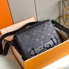 z3263717079120 07c3fbfc1e41566e1494026797dc6dca 1 100x100 - Túi xách nam Louis Vuitton Siêu Cấp TXNLV2301