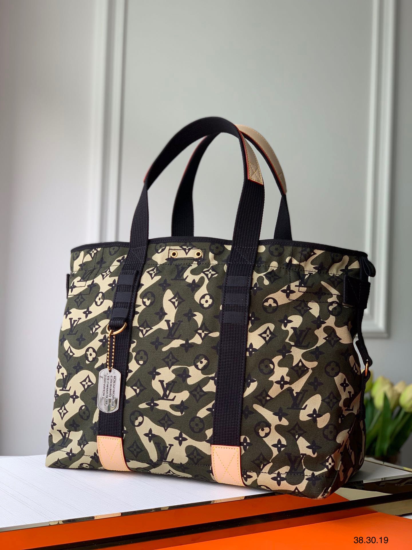 z3272072315891 8ce7c1ce1e91ae4c387e62b3ed1cd637 - Túi xách nam Louis Vuitton Siêu Cấp TXNLV2315 z3272072315891 8ce7c1ce1e91ae4c387e62b3ed1cd637 - Túi xách nam Louis Vuitton Siêu Cấp TXNLV2315