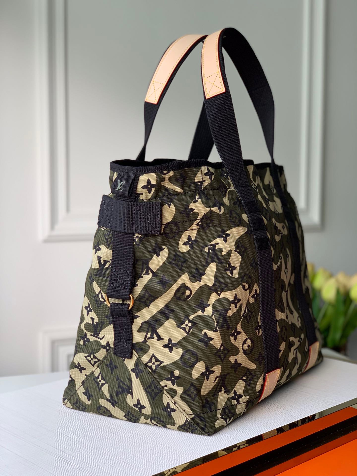 z3272072373192 90be56d28006c13c54511ab2ab2c4b66 - Túi xách nam Louis Vuitton Siêu Cấp TXNLV2315 z3272072373192 90be56d28006c13c54511ab2ab2c4b66 - Túi xách nam Louis Vuitton Siêu Cấp TXNLV2315