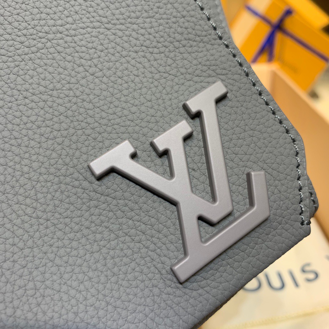 Túi xách nam Louis Vuitton Siêu Cấp TXNLV2343 z3301331851176 6669127223c25914d6fc6217f3bd72da 510x510 - Túi xách nam Louis Vuitton Siêu Cấp TXNLV2343