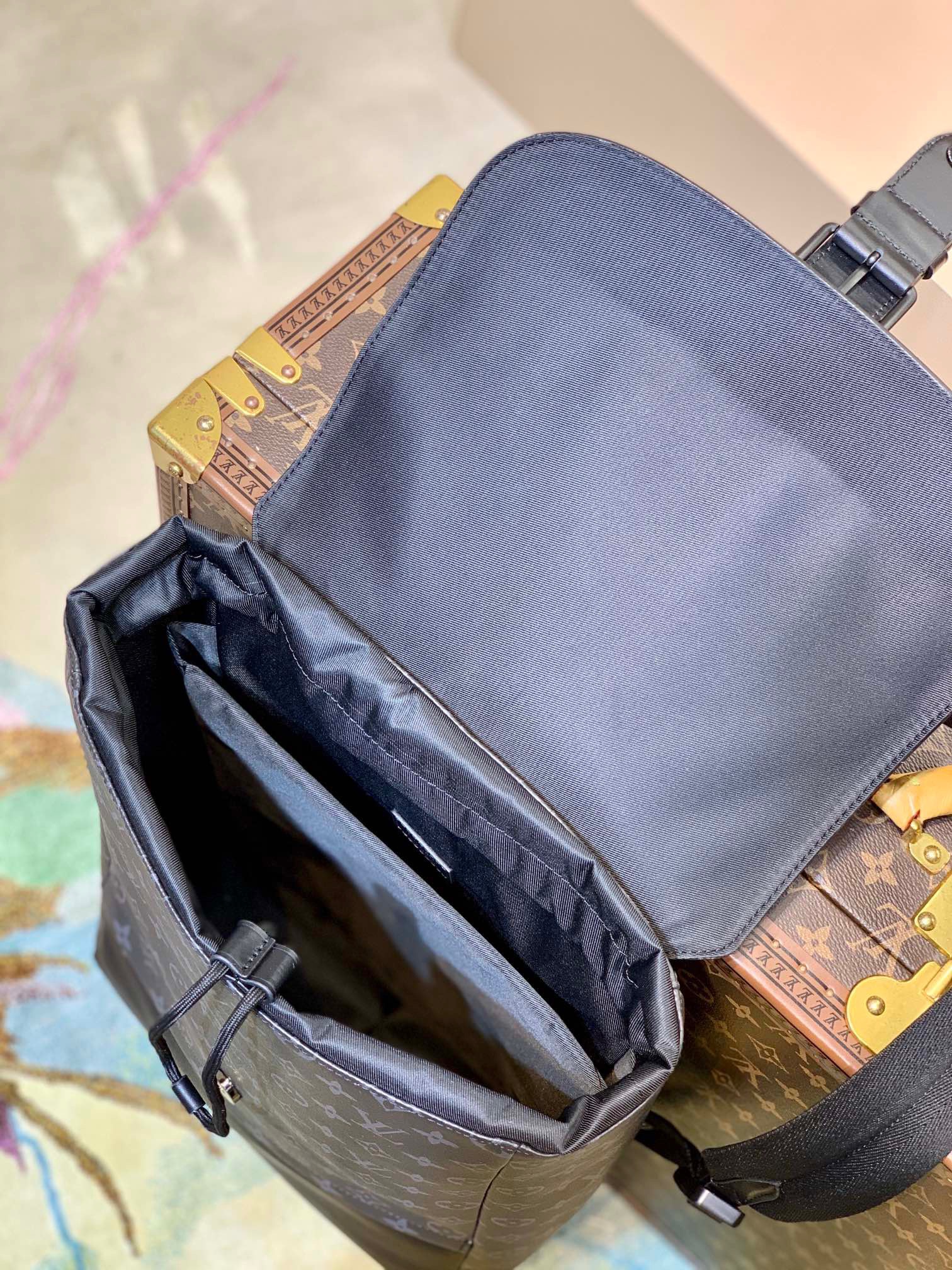 z3314648552372 4c516b7f5c86cd8032d6fcabc3633d12 - Túi xách nam Louis Vuitton Siêu Cấp TXNLV2356 z3314648552372 4c516b7f5c86cd8032d6fcabc3633d12 - Túi xách nam Louis Vuitton Siêu Cấp TXNLV2356