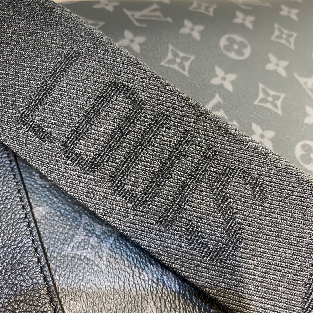 z3314648883023 5ebe8bf2551d3443cec7d980d1e08e30 - Túi xách nam Louis Vuitton Siêu Cấp TXNLV2357 z3314648883023 5ebe8bf2551d3443cec7d980d1e08e30 - Túi xách nam Louis Vuitton Siêu Cấp TXNLV2357