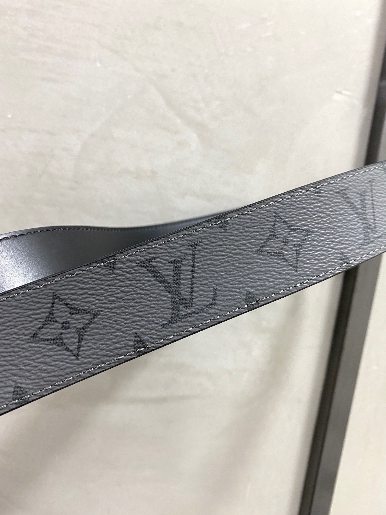 Thắt lưng nam Louis Vuitton siêu cấp TLSC2466 z3435518385757 d03b231381de2b3e5b43e7d66b76bf59 510x680 - Thắt lưng nam Louis Vuitton siêu cấp TLSC2466