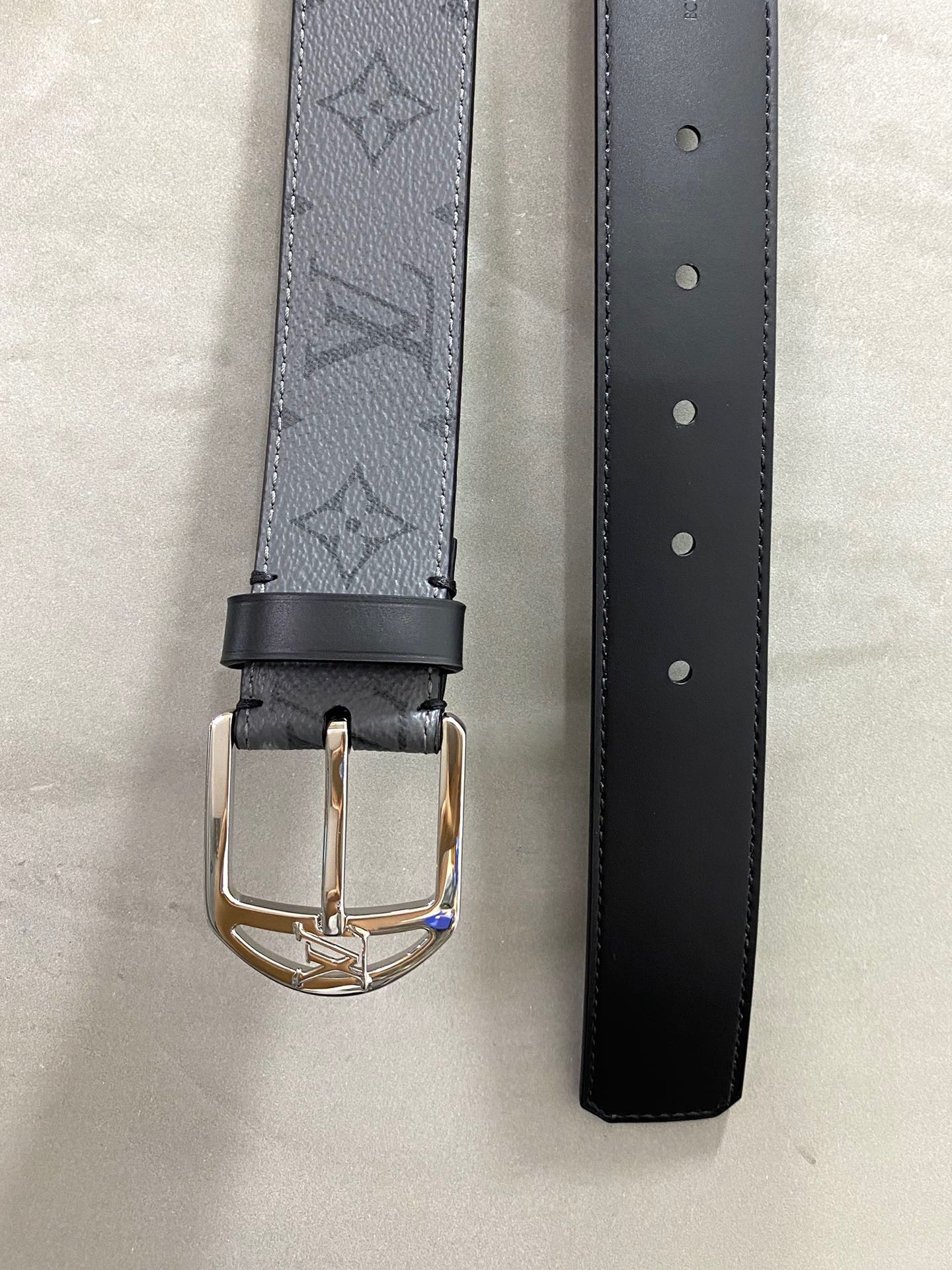 Thắt lưng nam Louis Vuitton siêu cấp TLSC2466 z3435518391156 643f97399e4b257c77eed9f40e57a372 510x680 - Thắt lưng nam Louis Vuitton siêu cấp TLSC2466
