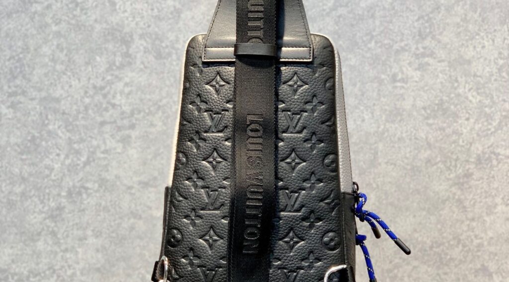 z3453305306857 8ed9f27ecb69d0a0d74af9c8aebd2968 1024x568 - T&uacute;i x&aacute;ch nam Louis Vuitton Si&ecirc;u Cấp TXNLV2475