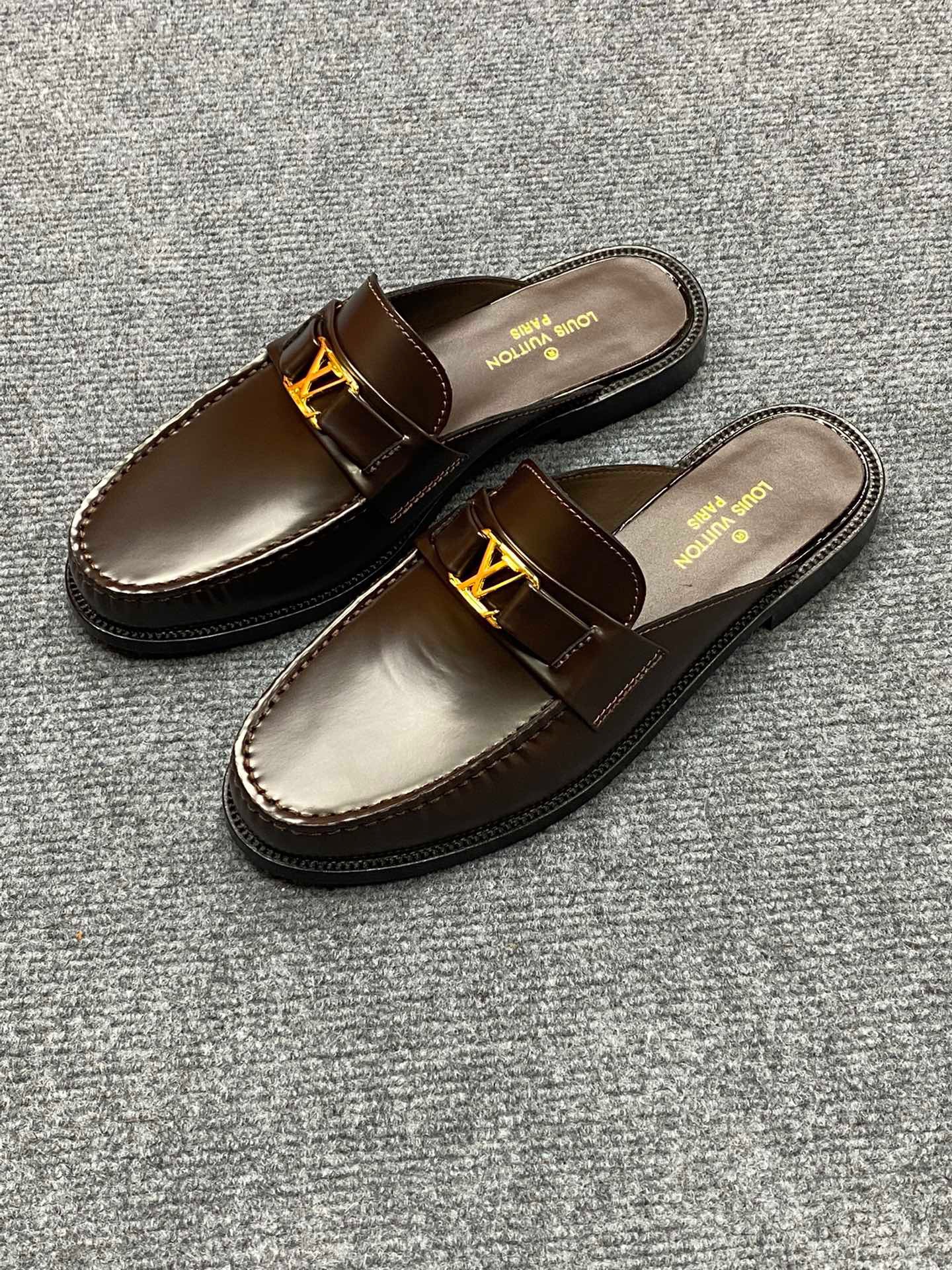 z3453317573428 ce2ddaa346fc205e1a901376be8c4fb5 - Giày Nam Louis Vuitton Siêu Cấp GNLV2481 z3453317573428 ce2ddaa346fc205e1a901376be8c4fb5 - Giày Nam Louis Vuitton Siêu Cấp GNLV2481