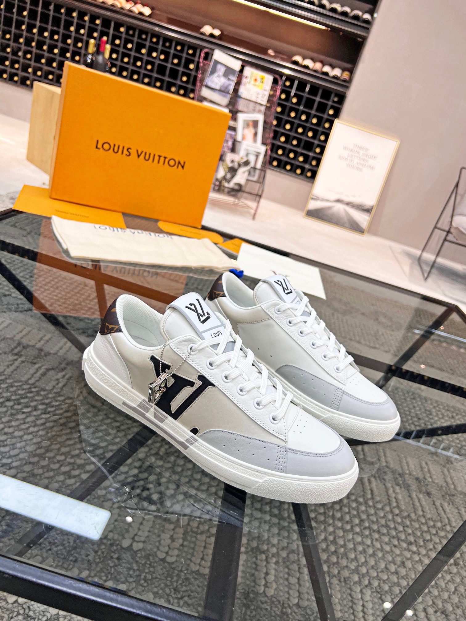 z3546081407762 f0d905e6c3d43b8a250a0136931eed51 - Gi&agrave;y Nam Louis Vuitton Si&ecirc;u Cấp GNLV2565