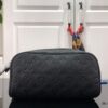 z3551734601145 0ae9ee0300a5893a2437d9d34d85f366 100x100 - Ví nam Louis Vuitton Siêu Cấp TXNLV2571