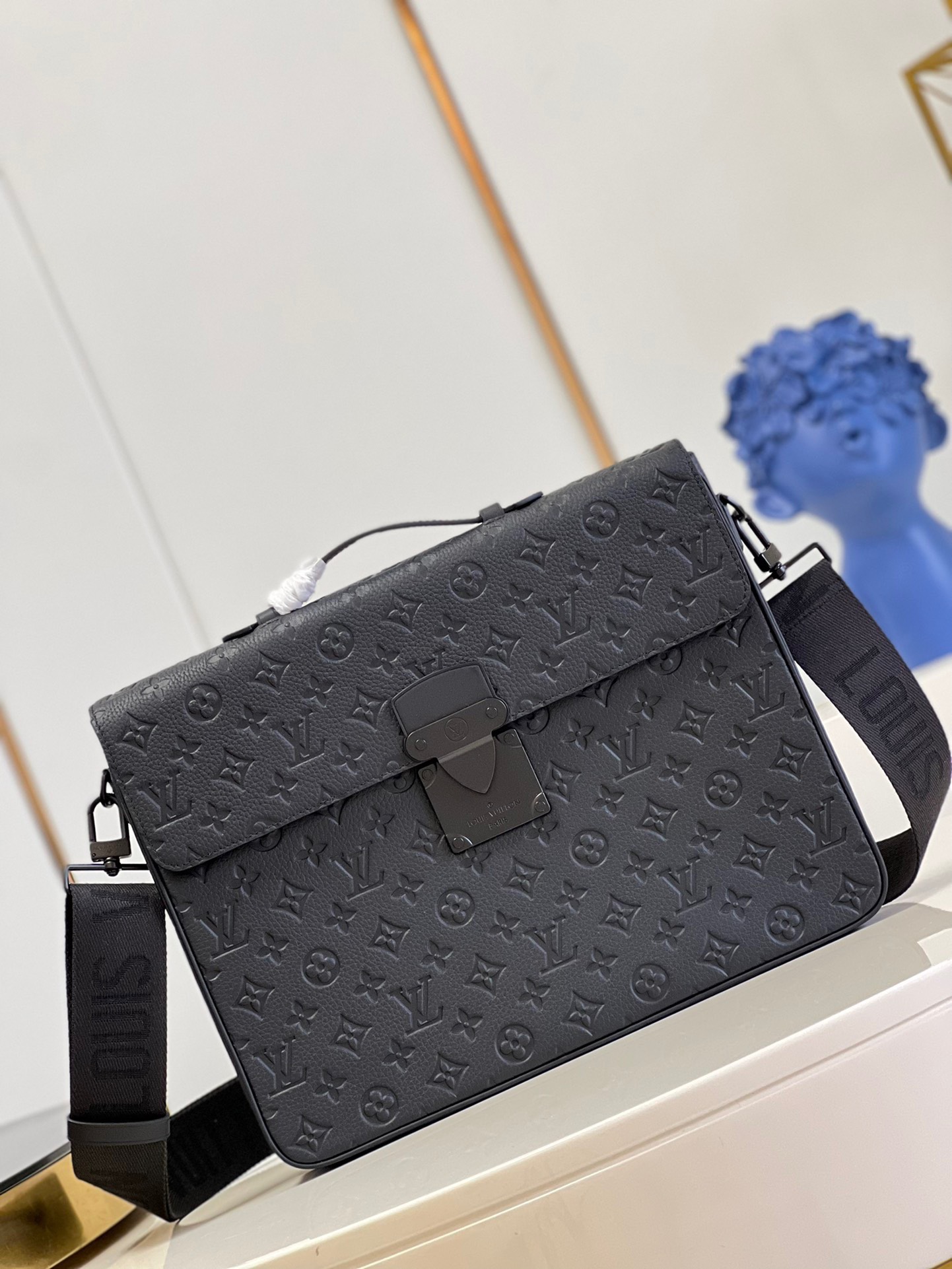 z3553194149564 bb62f7825e2c9ec0e15f9a5436dc4d8f - T&uacute;i x&aacute;ch nam Louis Vuitton Si&ecirc;u Cấp TXNLV2573