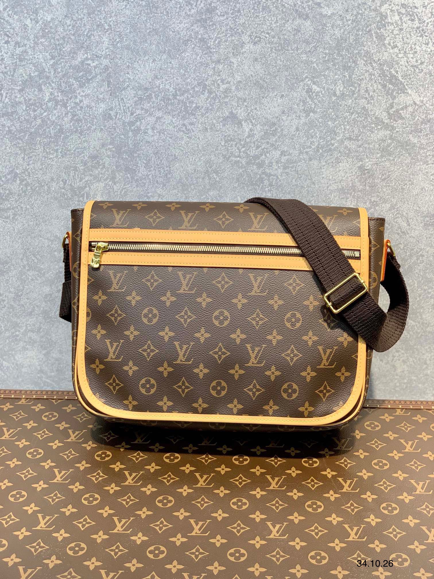 z3578472297112 25182985ed0f69a7c5fc6240fe5ab611 - Túi xách nam Louis Vuitton Siêu Cấp TXNLV2591 z3578472297112 25182985ed0f69a7c5fc6240fe5ab611 - Túi xách nam Louis Vuitton Siêu Cấp TXNLV2591