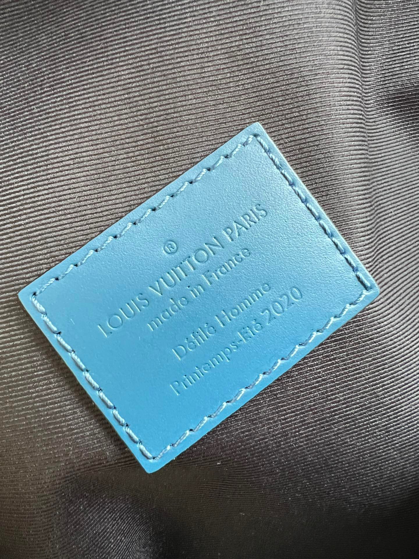 z3603064681292 a4556af1d0894ef744c2dde7d7d98ab6 - Túi xách nam Louis Vuitton Siêu Cấp TXNLV2618 z3603064681292 a4556af1d0894ef744c2dde7d7d98ab6 - Túi xách nam Louis Vuitton Siêu Cấp TXNLV2618