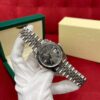 z3622863402230 67c089348dd1dbf774f3a6256f0379eb 100x100 - Đồng hồ Rolex Siêu Cấp DHRL2628