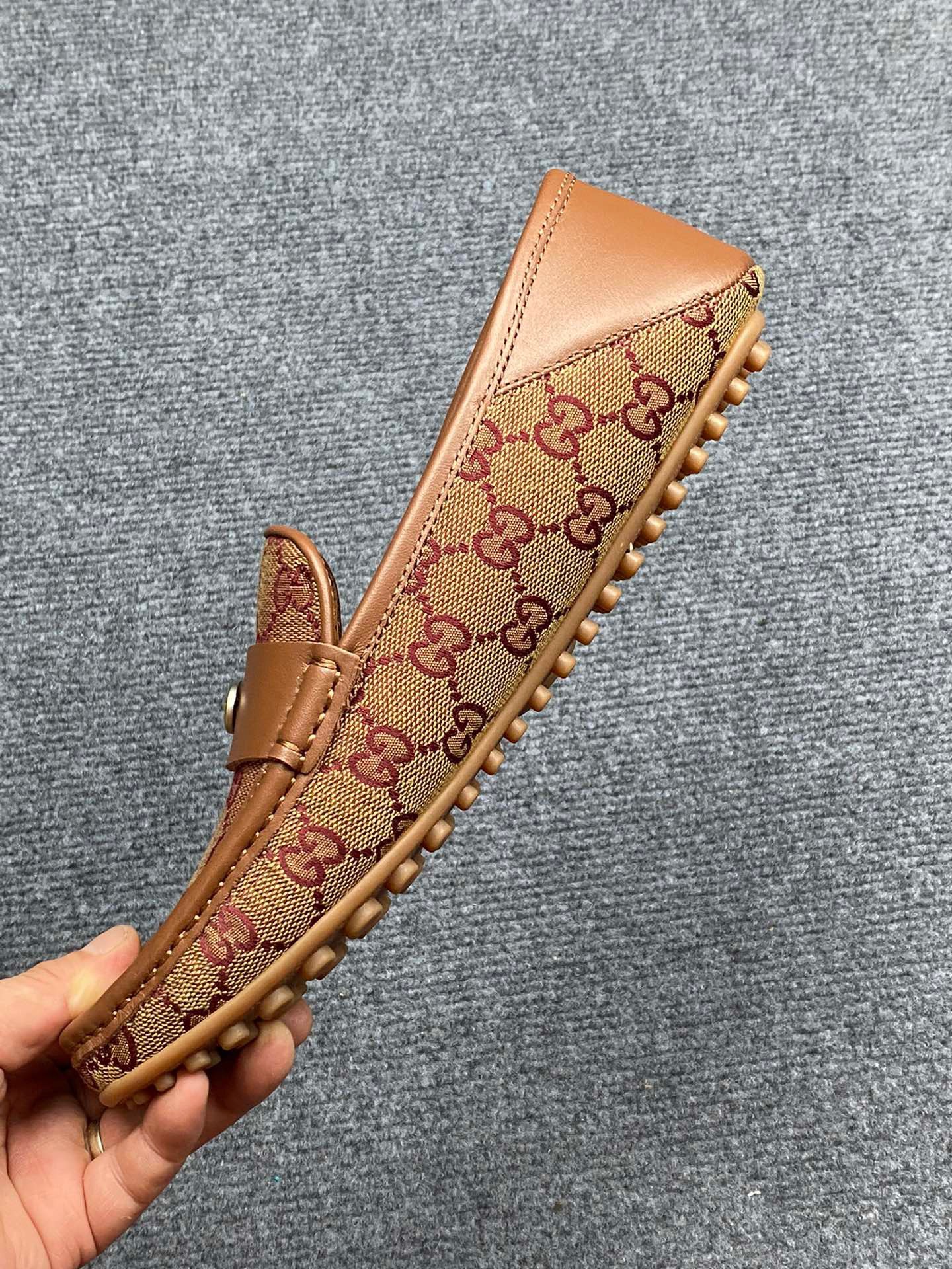 Giày Nam Gucci Siêu Cấp GNGC2634 z3632180482950 938b53669c20c74f70d116284e9bbcb4 510x680 - Giày Nam Gucci Siêu Cấp GNGC2634