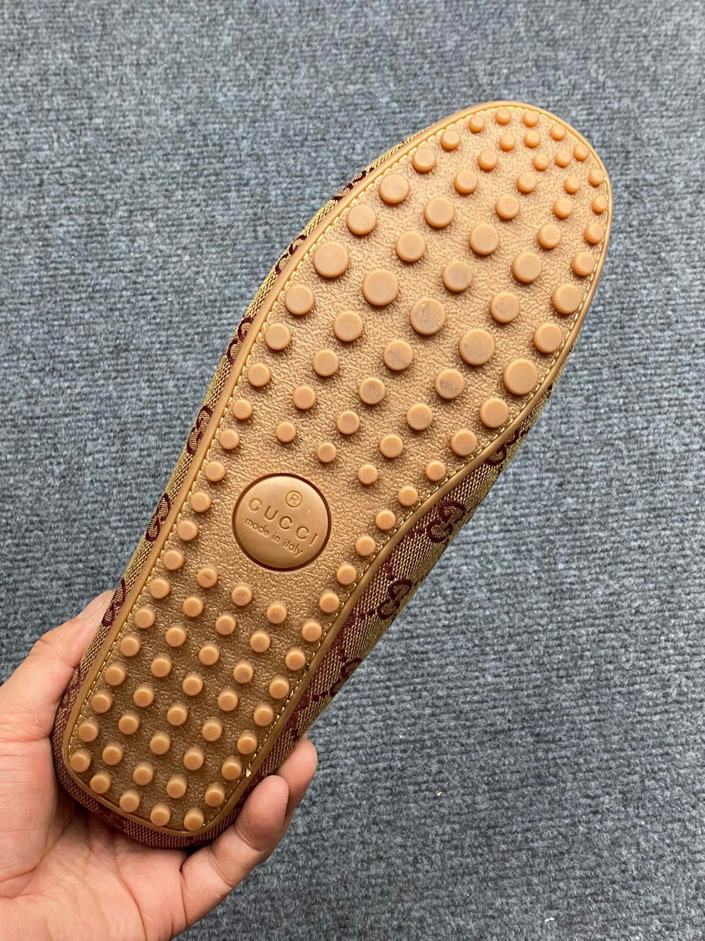 Giày Nam Gucci Siêu Cấp GNGC2634 z3632180568743 f8152226c9f88b3a35abc04519cef2ef 510x680 - Giày Nam Gucci Siêu Cấp GNGC2634