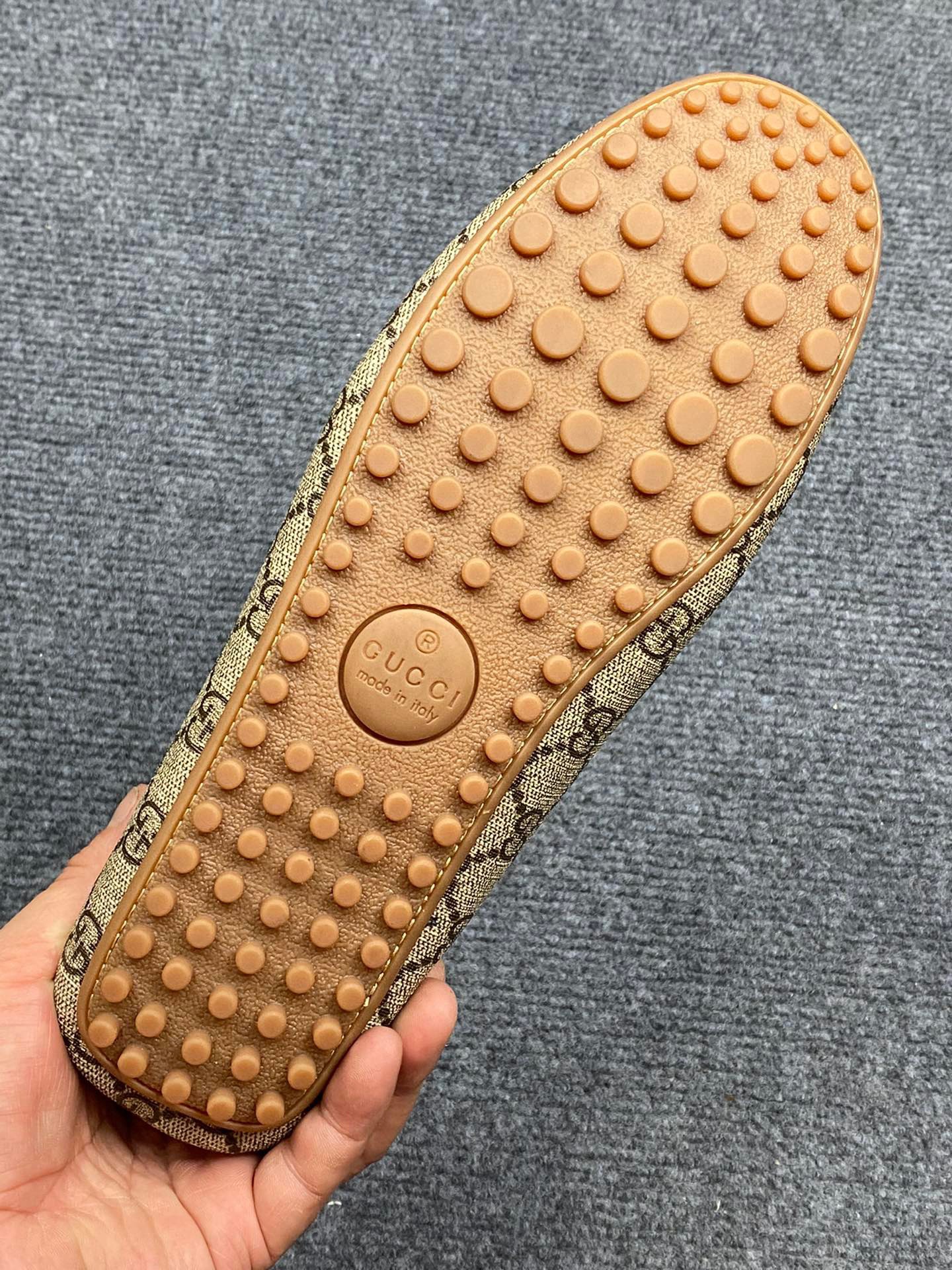 Giày Nam Gucci Siêu Cấp GNGC2635 z3632180965219 bc188bd13dbd742bb243d279bdbf1532 510x680 - Giày Nam Gucci Siêu Cấp GNGC2635