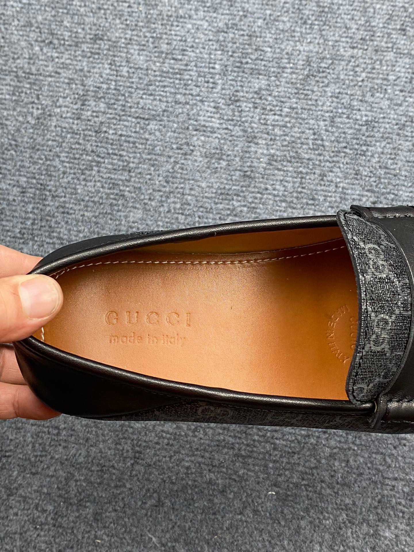 Giày Nam Gucci Siêu Cấp GNGC2637 z3632181287290 1e3d1eb9db29e39635f18180cc8cd936 510x680 - Giày Nam Gucci Siêu Cấp GNGC2637