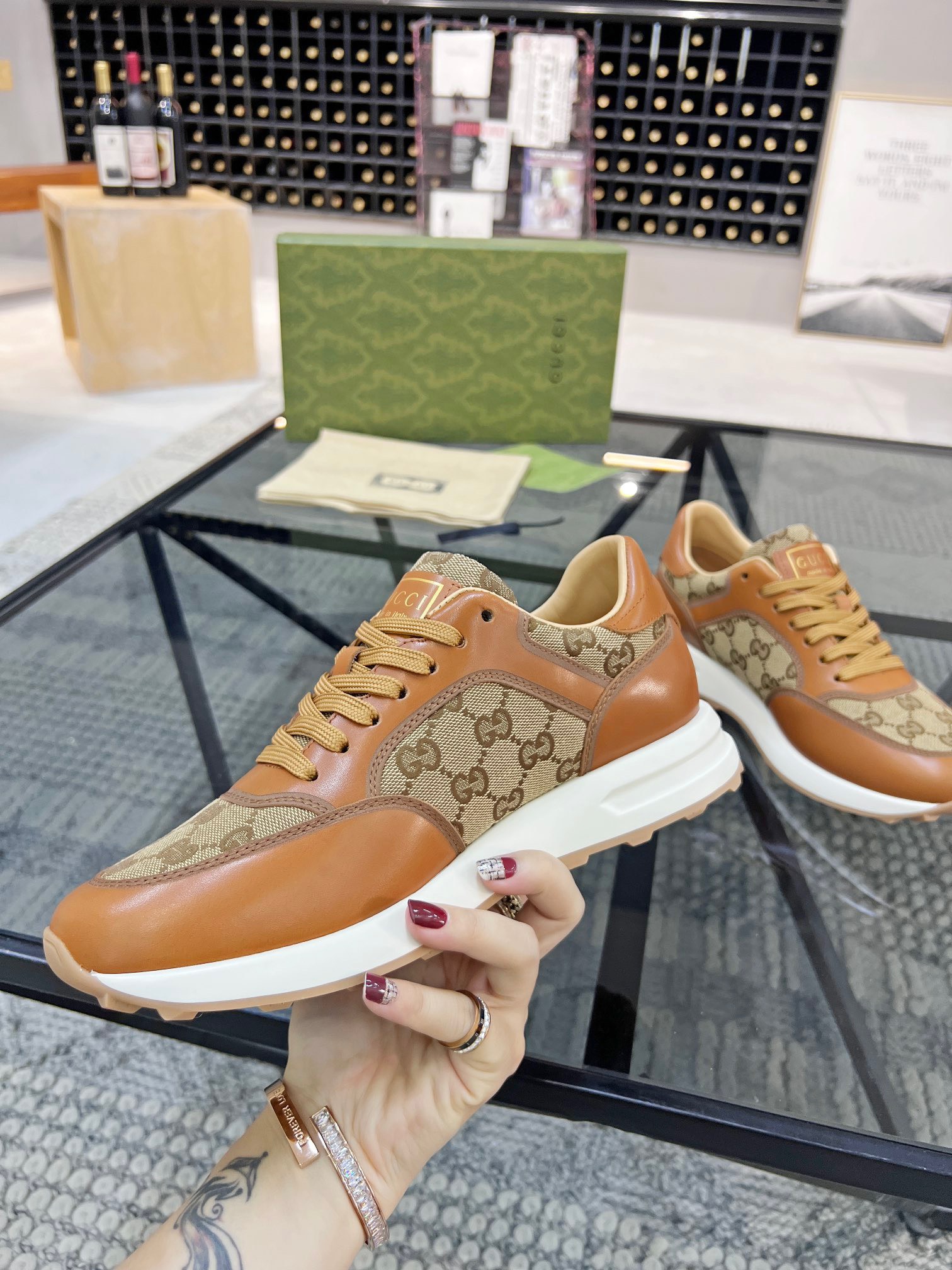 Giày Nam Gucci Siêu Cấp GNGC2652 z3644148931392 c2e4ea37f80e55242e3c3e6b8c2f0ec7 510x680 - Giày Nam Gucci Siêu Cấp GNGC2652