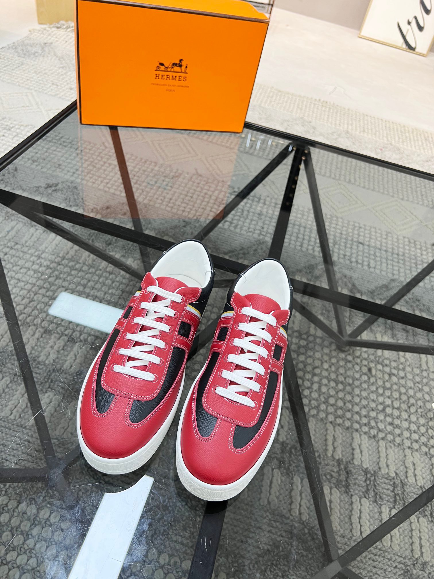 z3673775979025 d888cd1425eb1ac5f0321e605bf25f90 - Gi&agrave;y Nam Hermes Si&ecirc;u Cấp GNGC2671