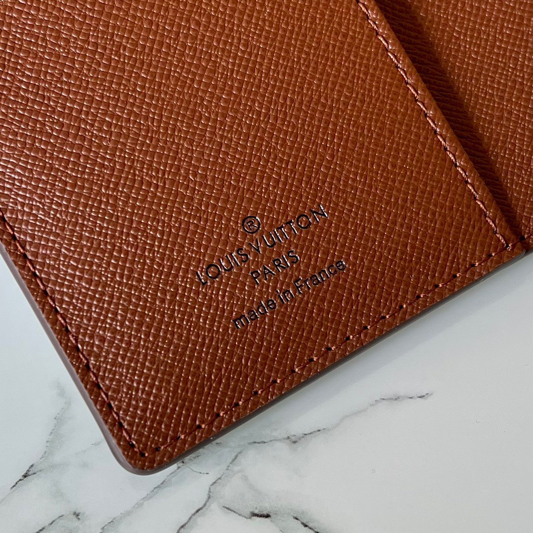 z3705486388294 48761c0710e29f15c7b5f6f76bfef62d - V&iacute; nam Louis Vuitton Si&ecirc;u Cấp TXNLV2699